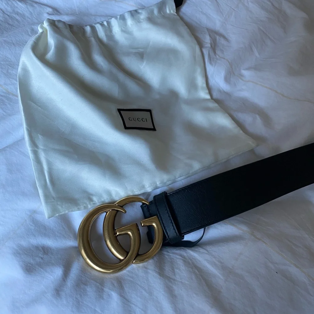 Authentic GUCCI Wide leather belt with Double G